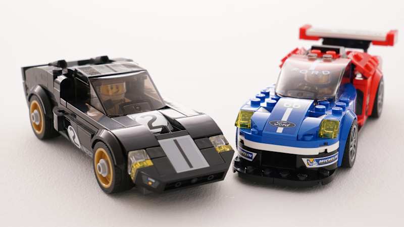 You'll want this Lego 1966 Ford GT40 and 2016 GT